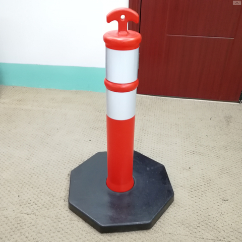 71 cm T-Top Delineator Post with 25cm high intensity tape 